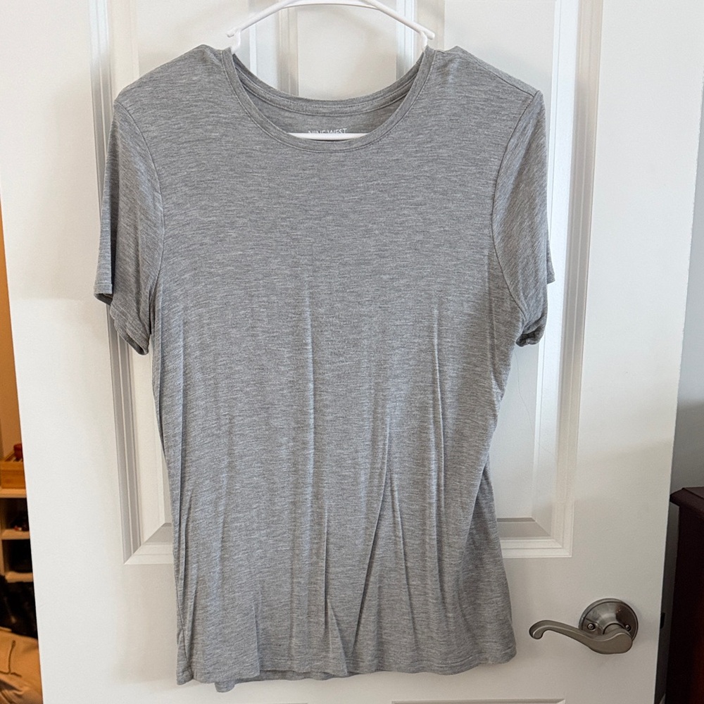 Nine West Women’s Gray Short Sleeve | Size Medium